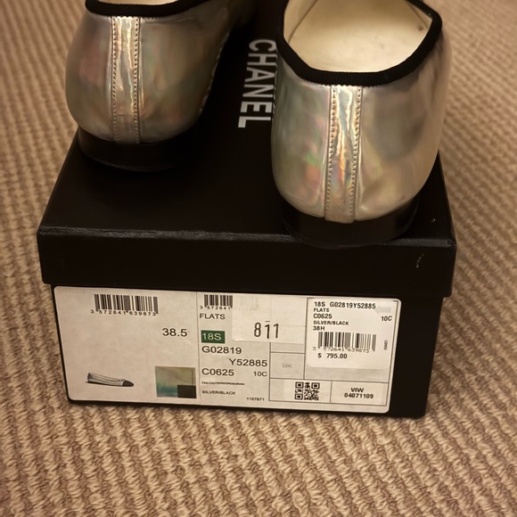 Chanel Black Cap Toe CC Logo Metallic Silver x Black size 38.5 great condition! - Picture 8 of 16